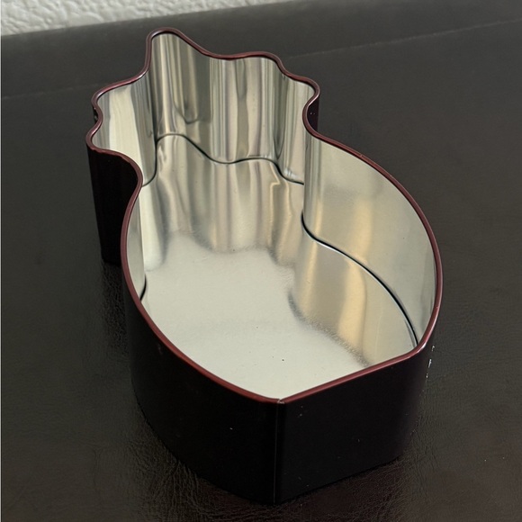 Pineapple Shaped Metal Tin Green Cookie Storage Container Tropical Decor Box - Picture 3 of 4